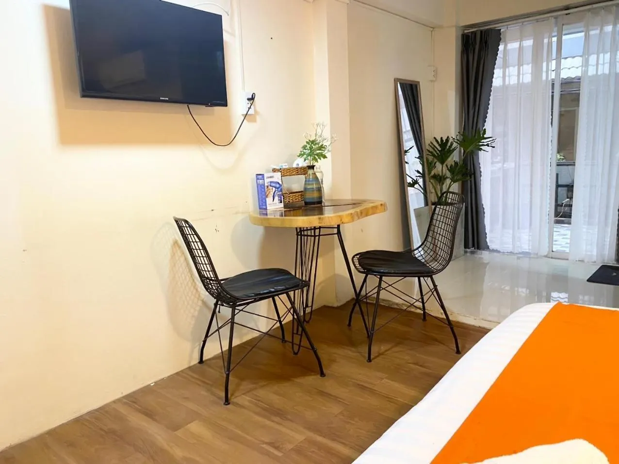 **  Acorn Hotel Ho Chi Minh-Byen Vietnam